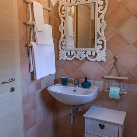 La Pavoncella Marina - Cozy Near Porto Taverna Vaccileddi